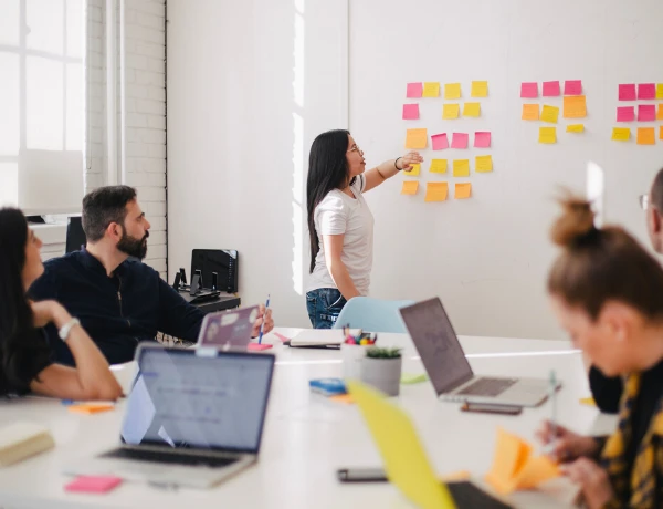 Když i mistři projektů a procesů potřebují systém: Jak jsme expertům Projectmanu pomohli ovládnout obchod s Pipedrive